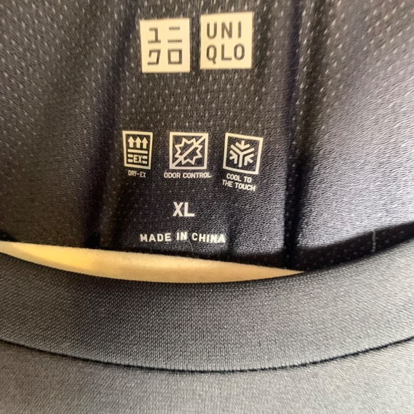 Men’s Charcoal grey Uni Glo Tee dry fit material NWT sz XL - Picture 2 of 6